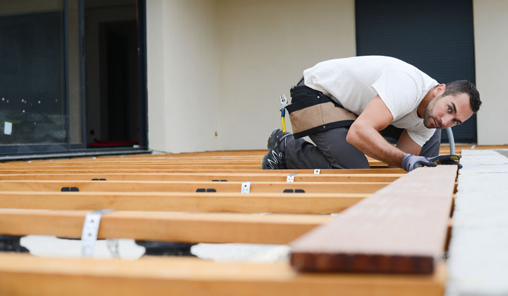 decking installer